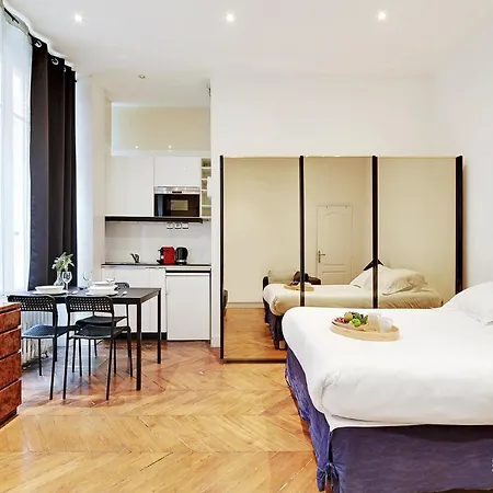 Cmg Republique / Temple Apartamento París