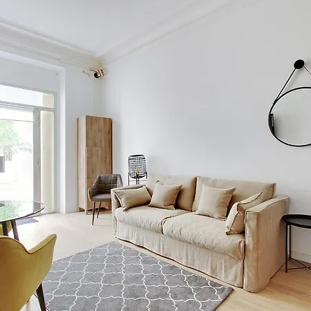 Cmg Republique / Temple Apartamento