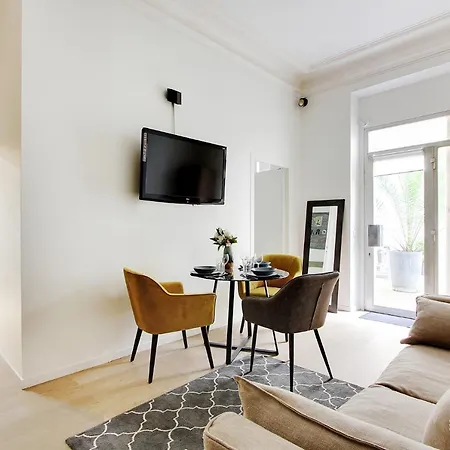 Cmg Republique / Temple Apartamento *