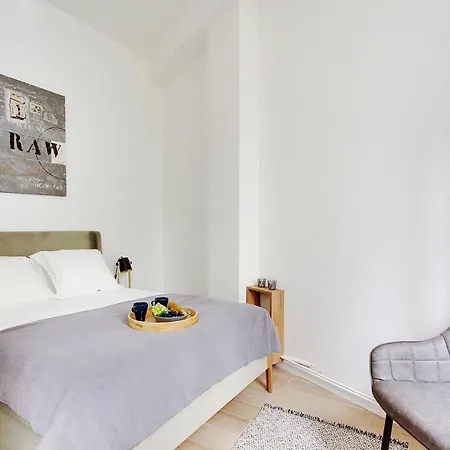 Apartamento Cmg Republique / Temple